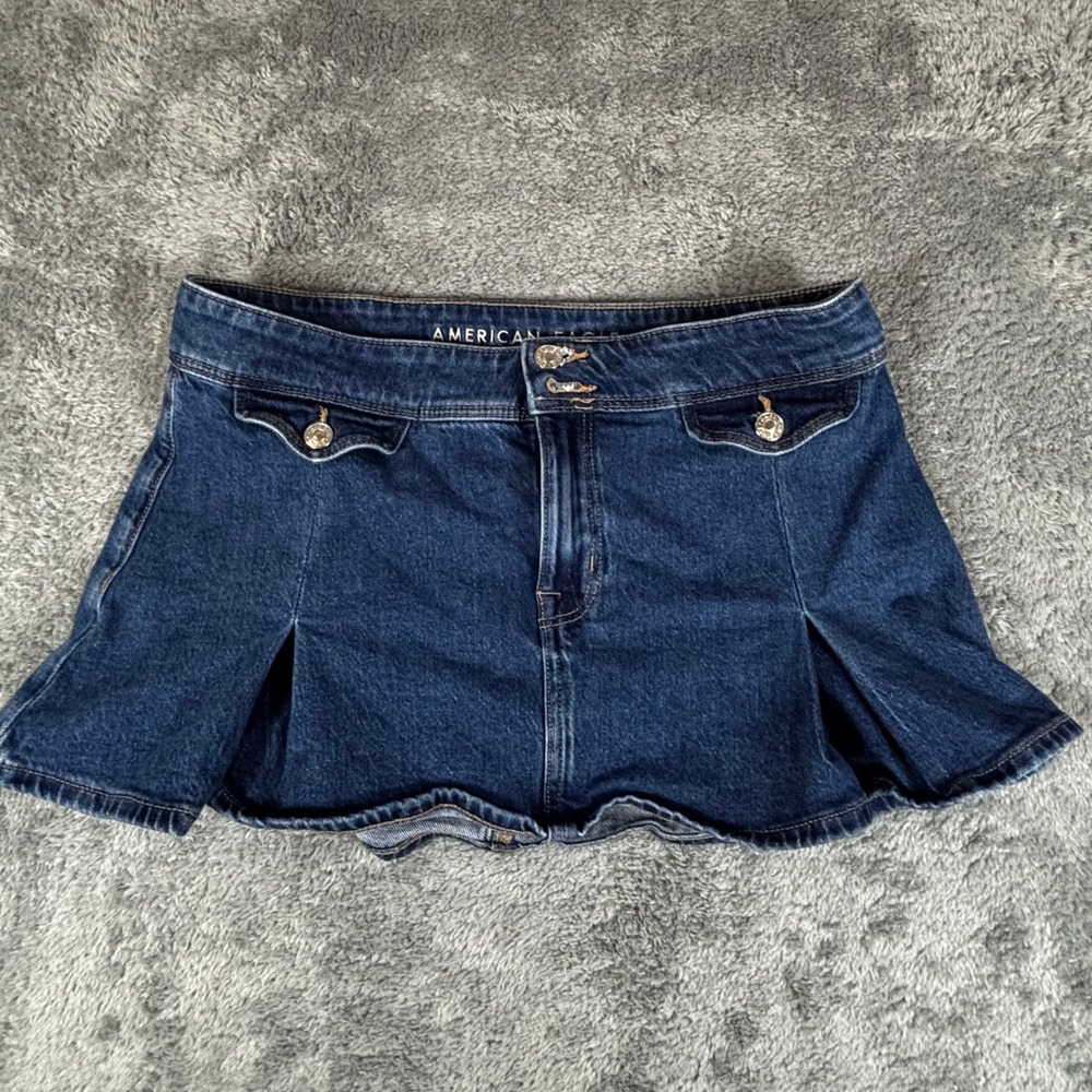 American Eagle Blue Denim Pleated Mini Skirt Dark Wash Stretch Pockets Size 14